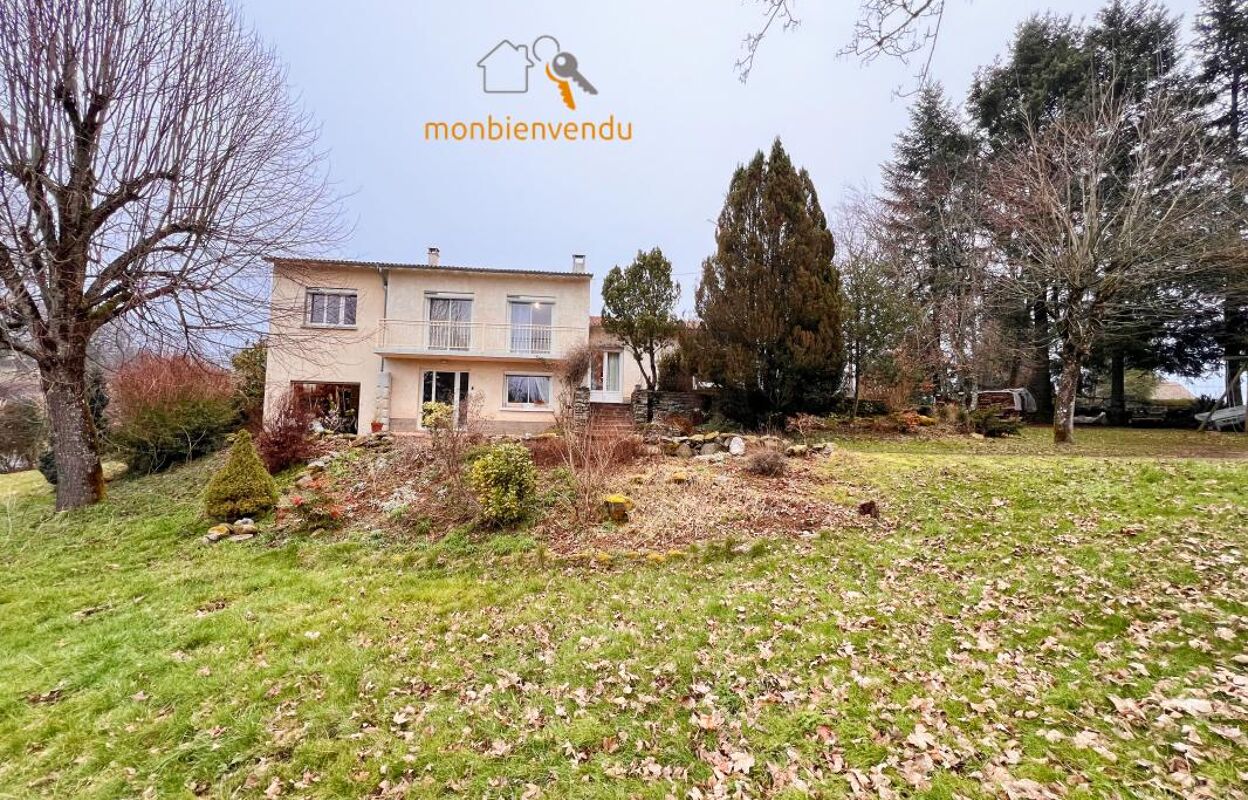 maison 8 pièces 198 m2 à vendre à Aurillac (15000)