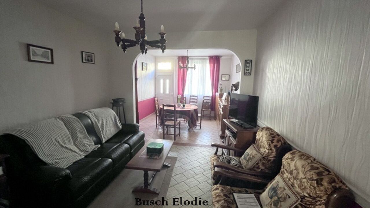maison 4 pièces 104 m2 à vendre à Étrépagny (27150)