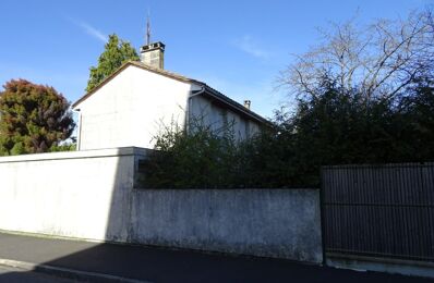 vente maison 135 000 € à proximité de Saint-Saturnin (16290)