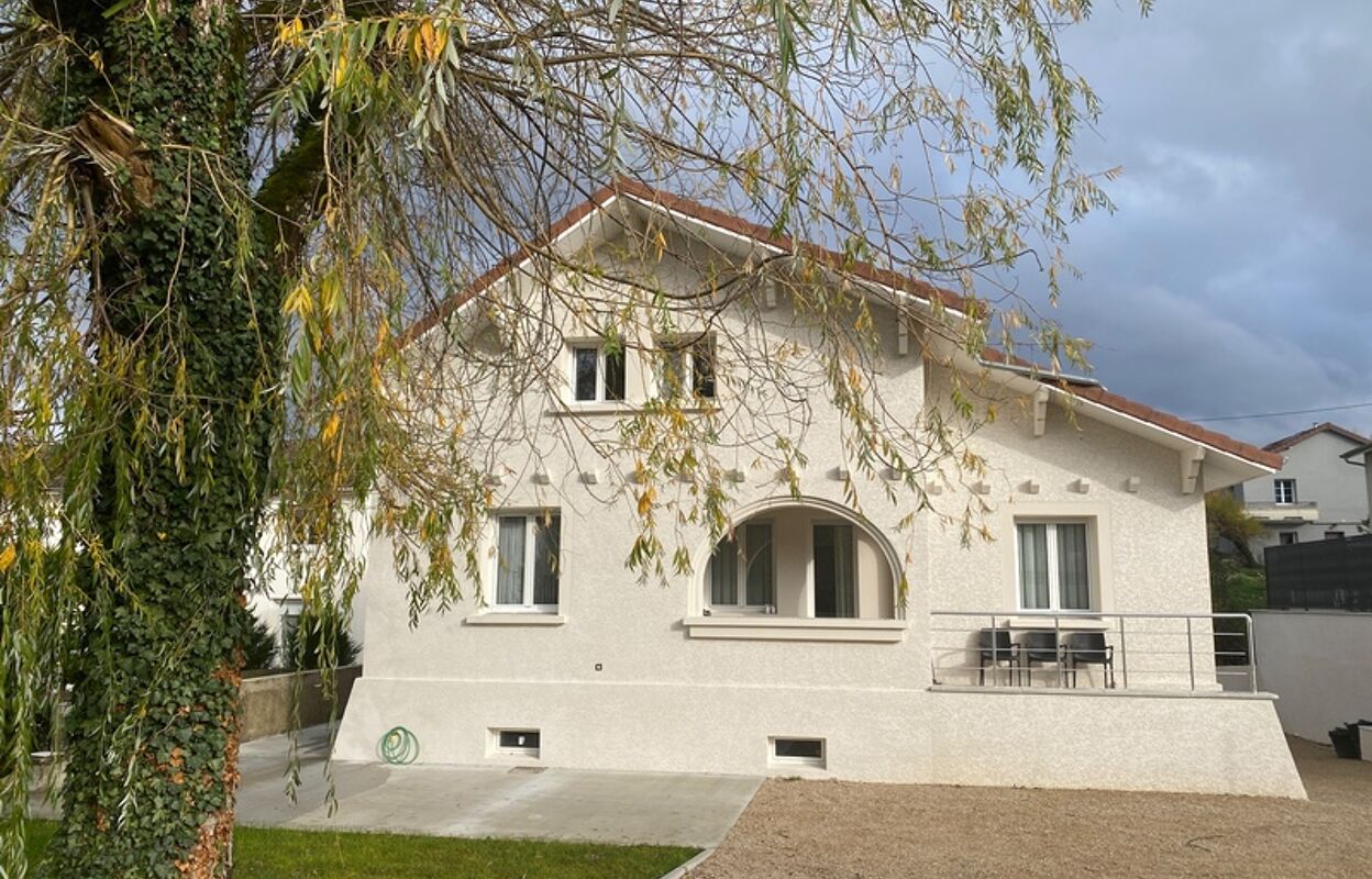 maison 7 pièces 186 m2 à vendre à Oyonnax (01100)