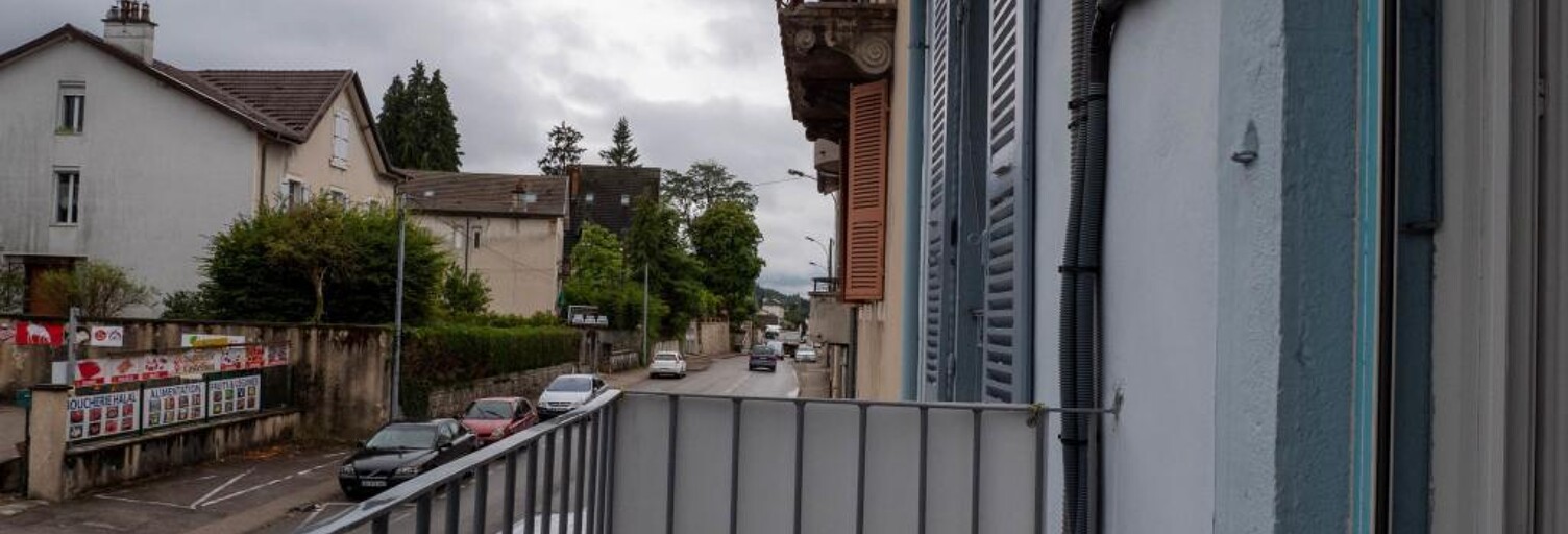 Immeuble  90 m² à vendre à Oyonnax (01100)