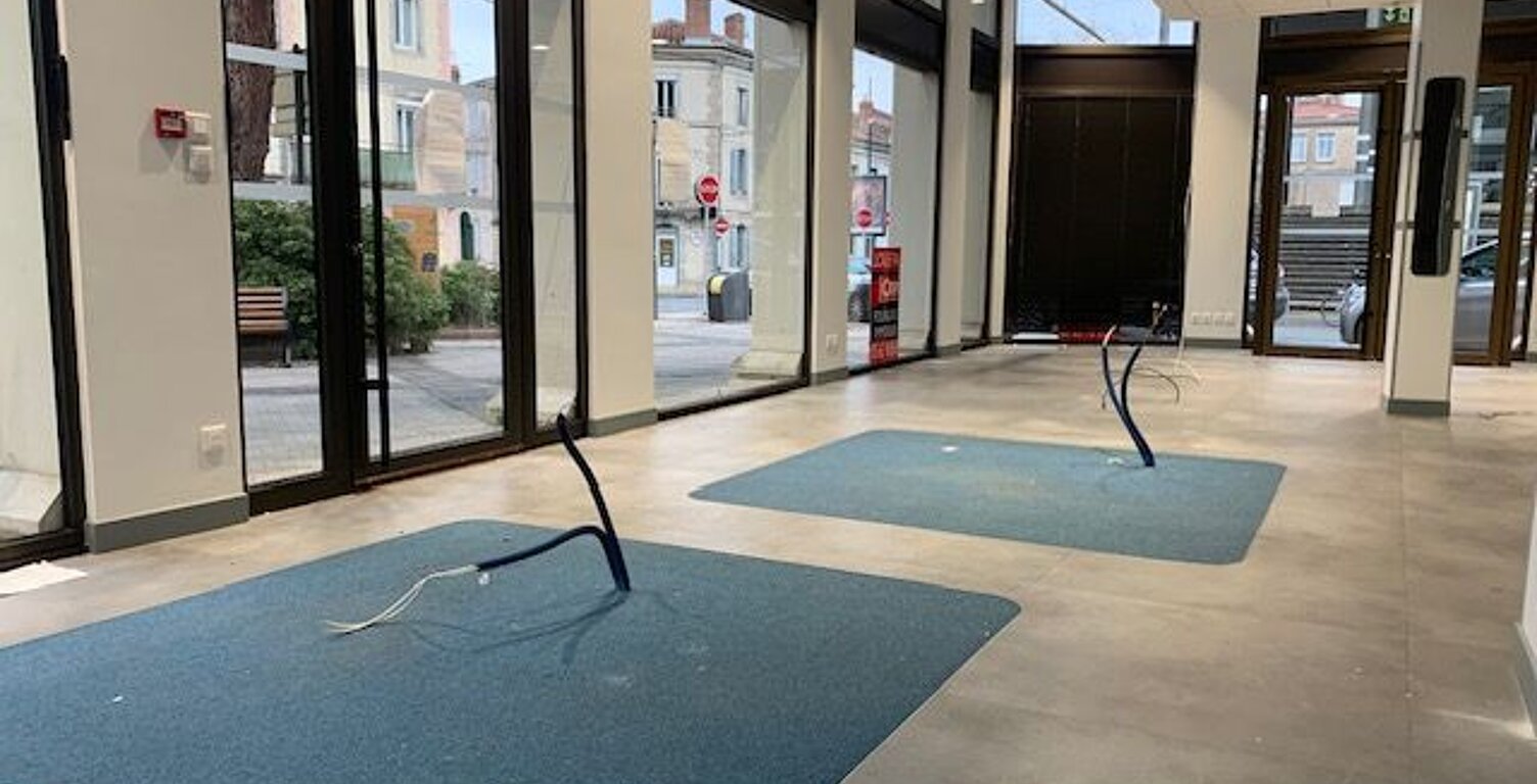 Local commercial Mazamet 100 m2 — photo 1