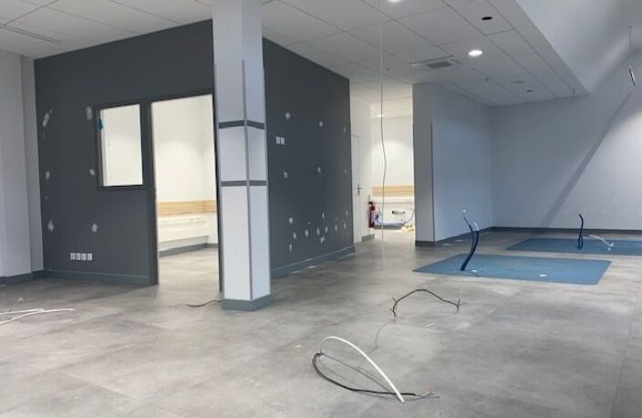 Local commercial Mazamet 100 m2 — photo 2