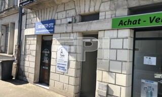 Commerce   m² à vendre à Saumur (49400)