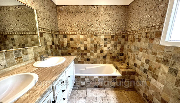 Villa / Maison 5 pièces  à vendre Sillans-la-Cascade 83690