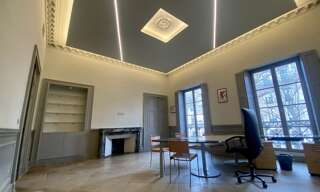 Bureau  174 m² à louer à Nîmes (30000)