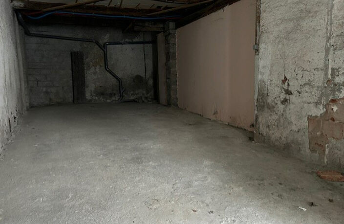 Nay hyper centre garage de 50m² — photo 5
