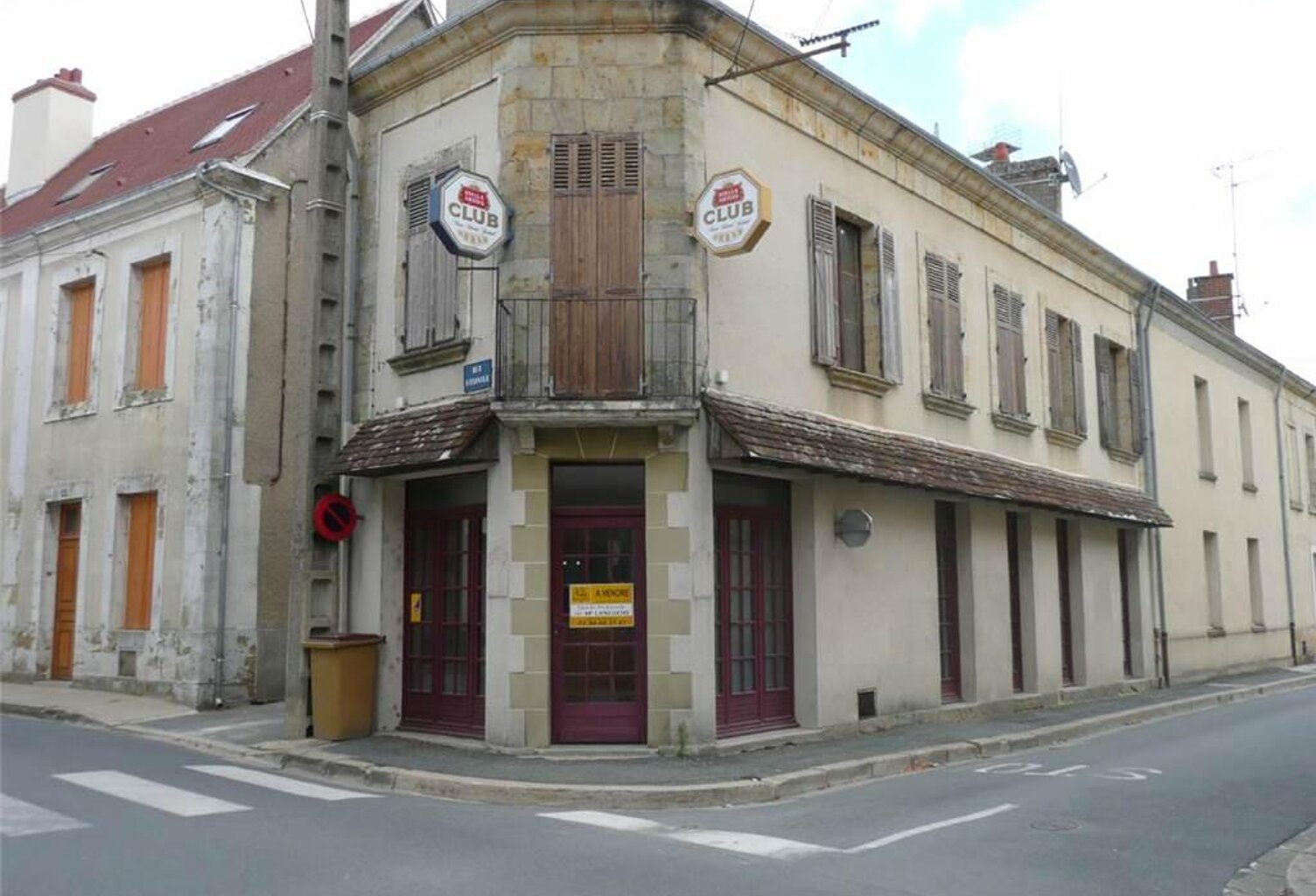 Vente commerce 4 pièces 90 m² Levroux (36110) — photo 1