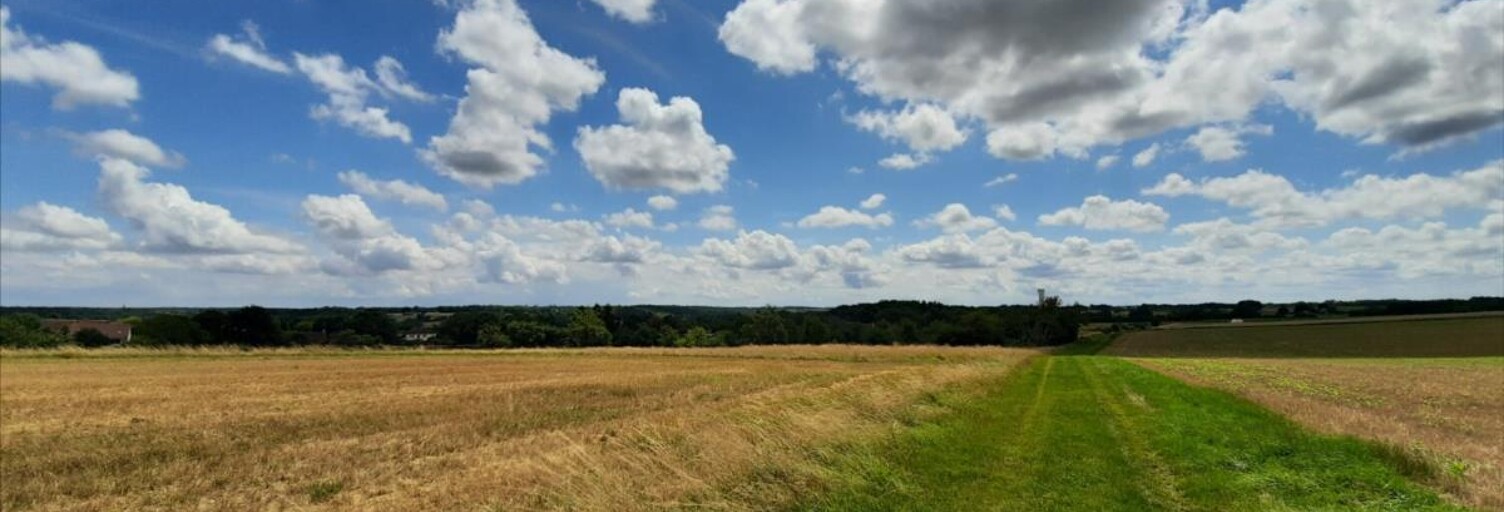 Terrain  4110000 m² à vendre à Bourges (18000)