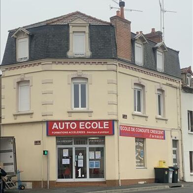 Immeuble  197025 €