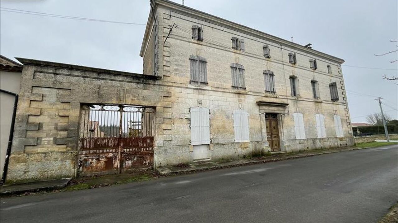 maison 10 pièces 315 m2 à vendre à La Rochefoucauld (16110)