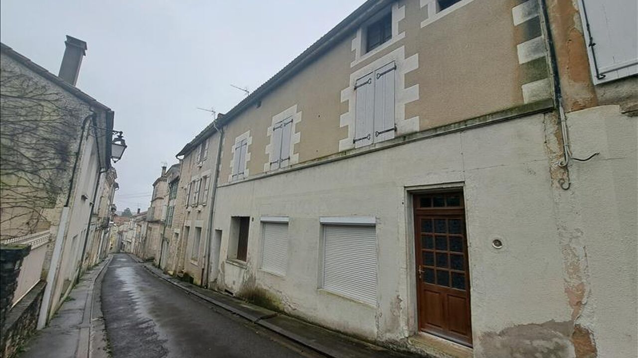 maison 4 pièces 136 m2 à vendre à Montmoreau (16190)