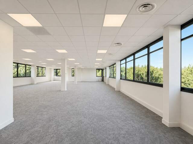 BUREAUX à LOUER — photo du bien