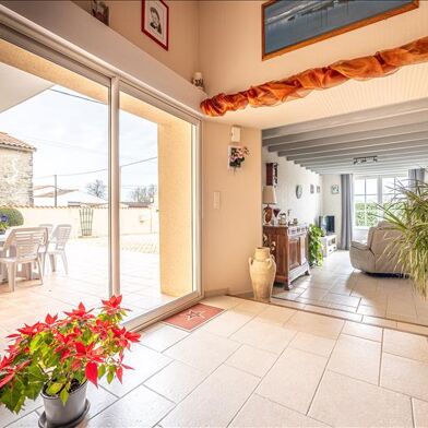 Maison 6 pièces 243800 €