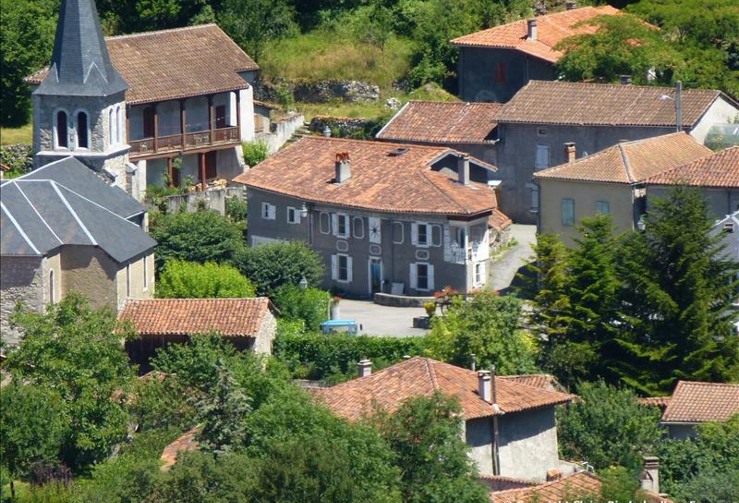 Maison de bourg de 5 pièces principales — photo 1