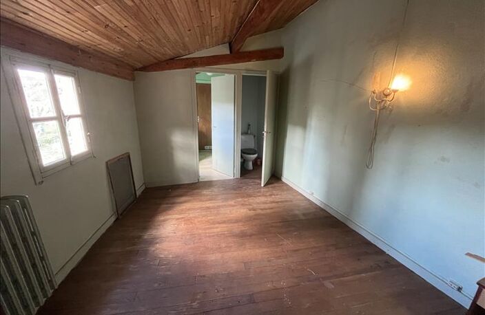 Maison de bourg de 5 pièces principales — photo 2