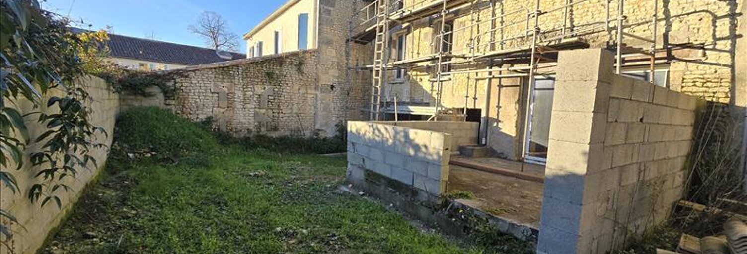 Maison 4 Pièces 92 m² à vendre à Fontaines-d'Ozillac (17500)