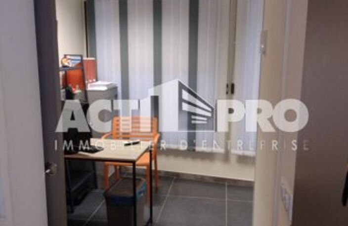 Bureaux à louer — photo 2