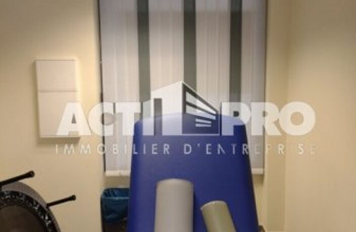 Bureaux à louer — photo 3