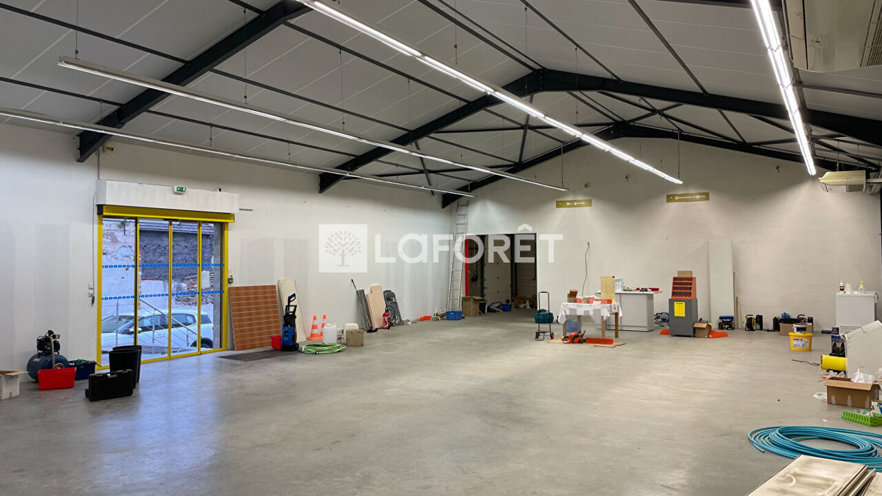 commerce 4 pièces 340 m2 à vendre à Balbigny (42510)