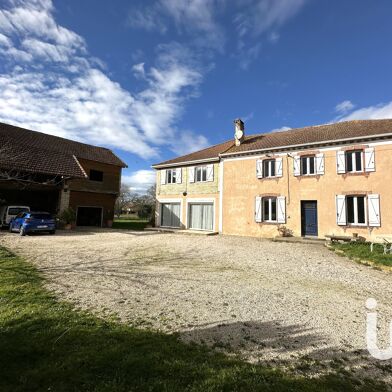 Maison 8 pièces 243 m²