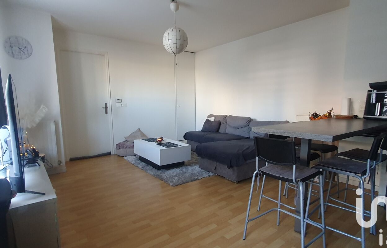 appartement 3 pièces 60 m2 à vendre à Villecresnes (94440)