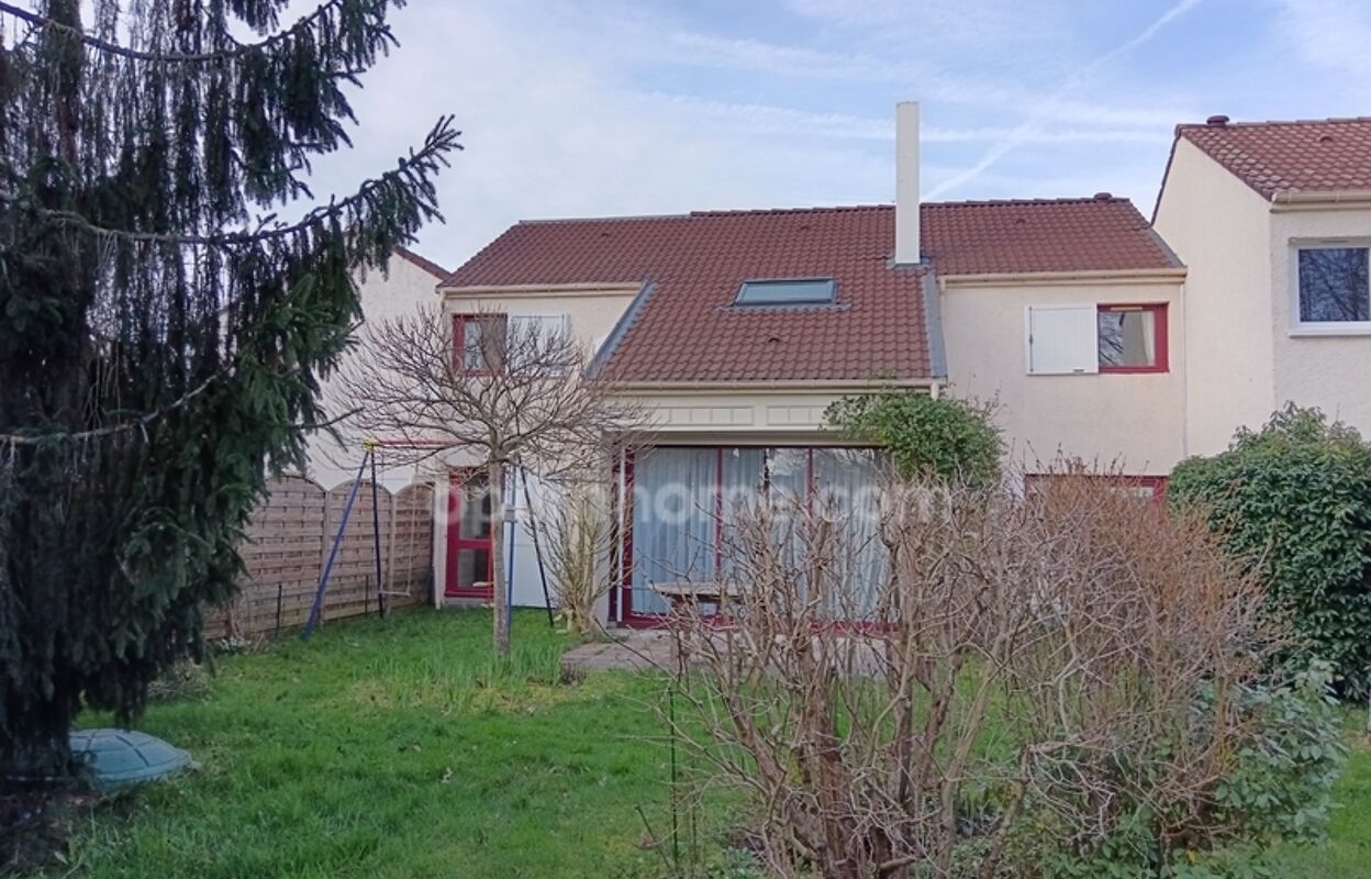 maison 6 pièces 123 m2 à vendre à Voisins-le-Bretonneux (78960)