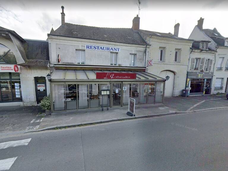 SAINT AIGNAN - ENSEMBLE IMMOBILIER A USAGE D'HABITATION ET DE COMMERCE ACTUELLEMENT LOUÉ — photo 1