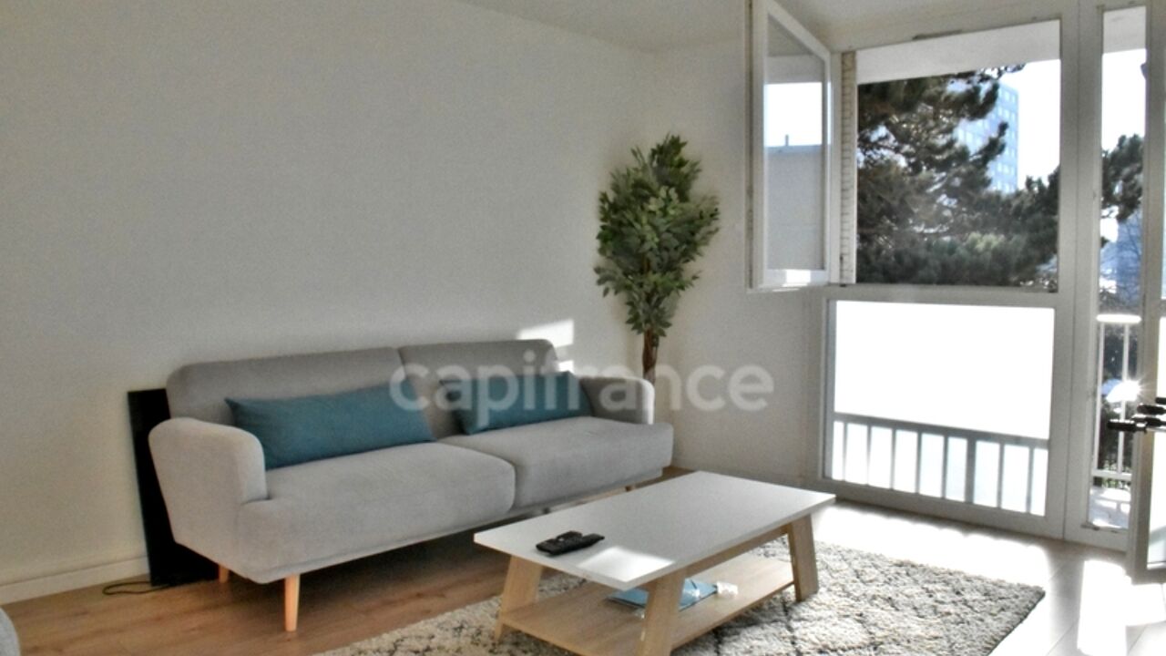 appartement 6 pièces 100 m2 à vendre à Saint-Étienne-du-Rouvray (76800)