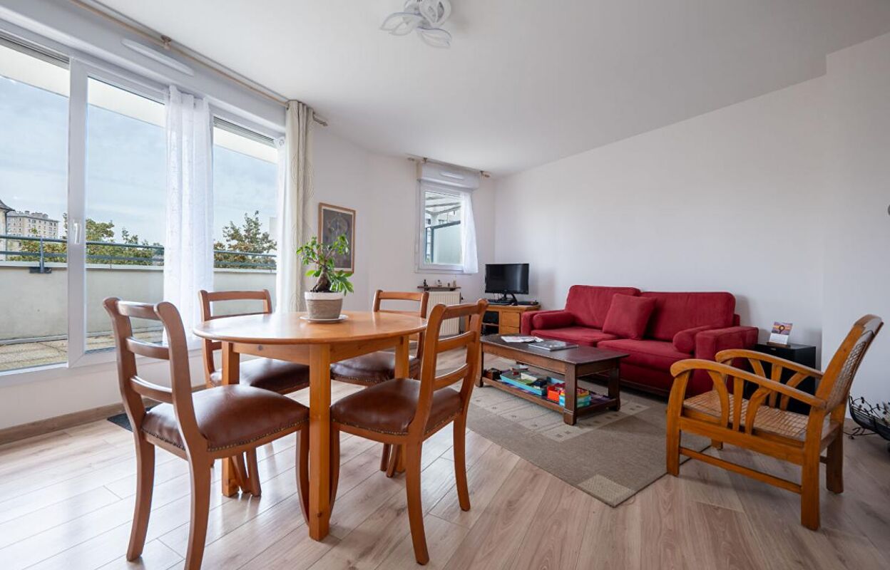 appartement 2 pièces 49 m2 à vendre à Bagnolet (93170)
