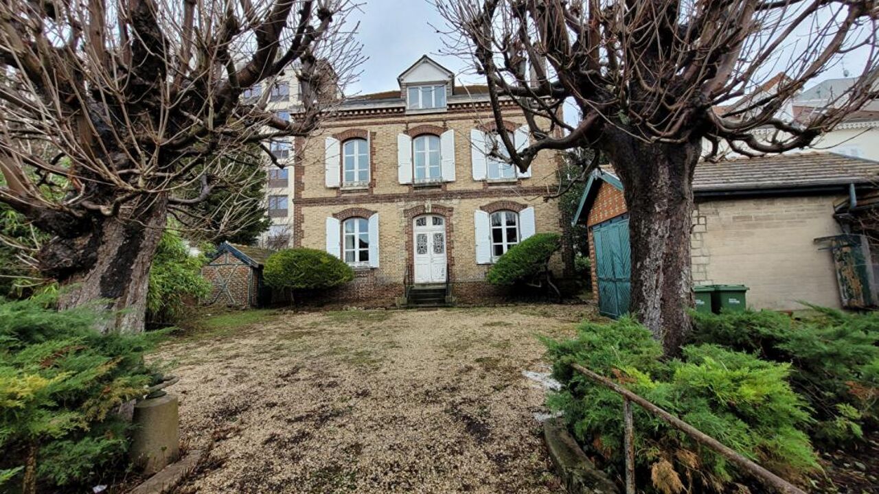 maison 10 pièces 262 m2 à vendre à Troyes (10000)