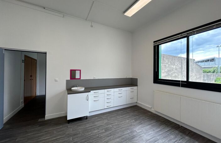 Location bureau 2 pièces 37 m² à Toulouse (31200) — photo 2