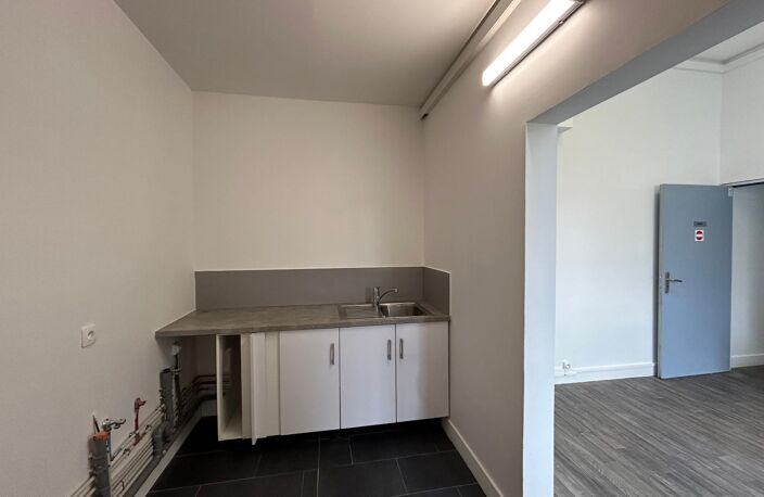 Location bureau 2 pièces 37 m² à Toulouse (31200) — photo 4