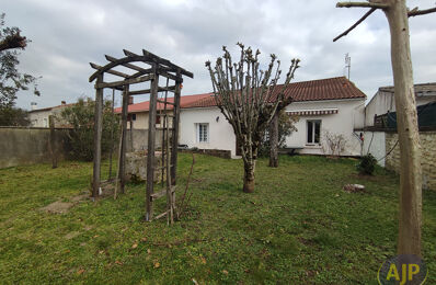 vente maison 165 000 € à proximité de Saint-Genis-de-Saintonge (17240)