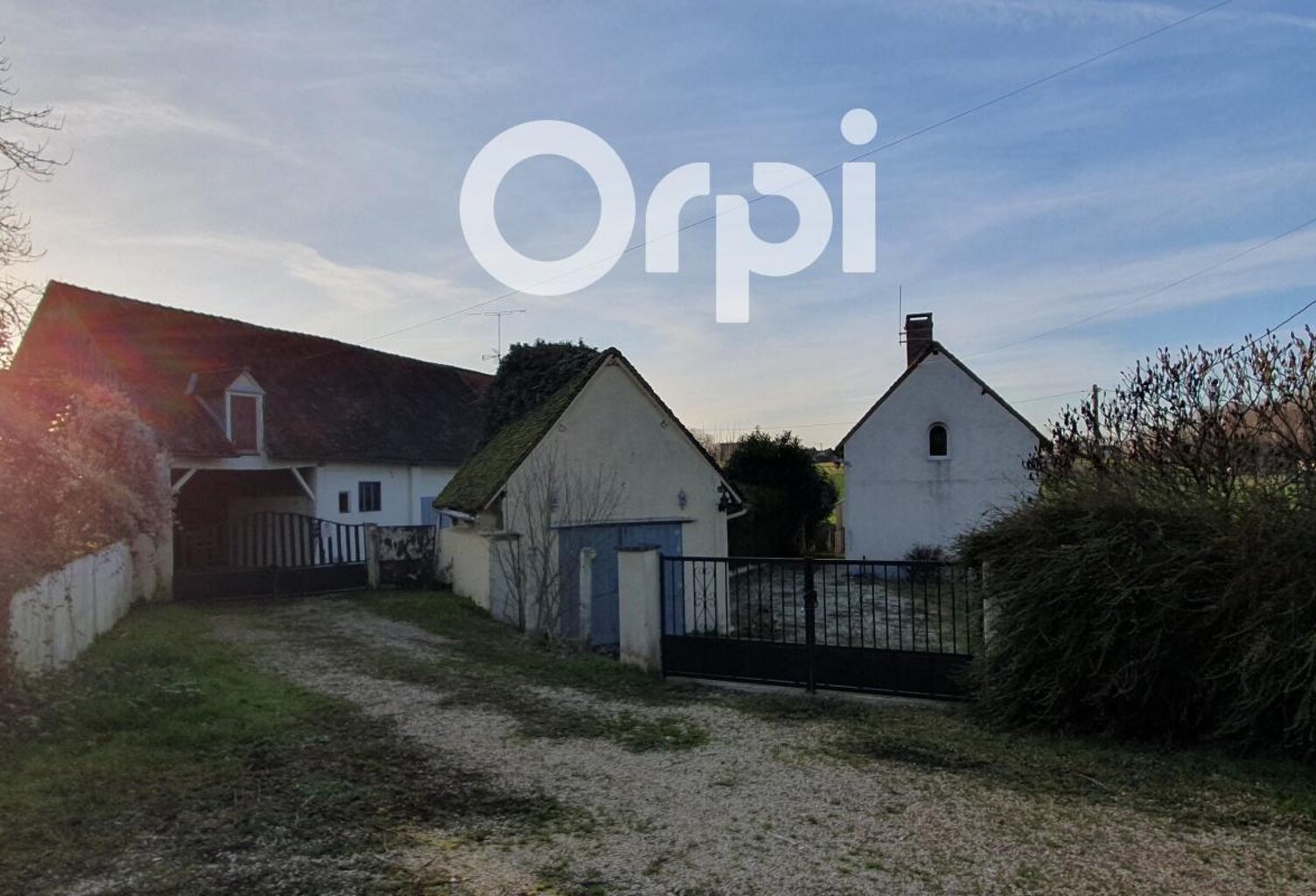 Maisons et dépendance — photo 1
