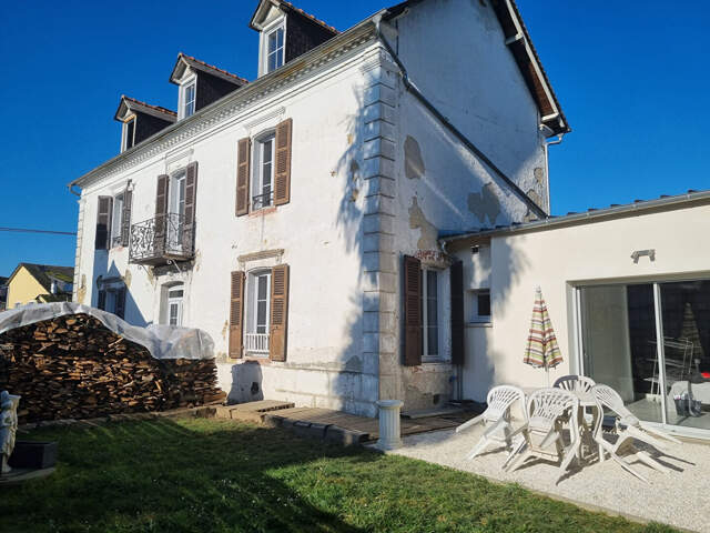 MAISON de maître 180 m² + T2 — photo du bien
