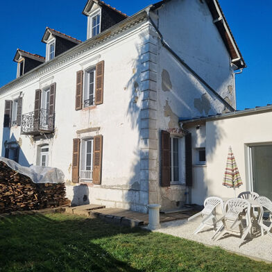 Maison 5 pièces 180 m²