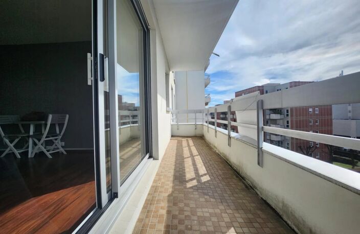 REIMS EN HYPER CENTRE — photo 2