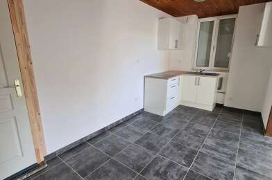 Maison  540 €