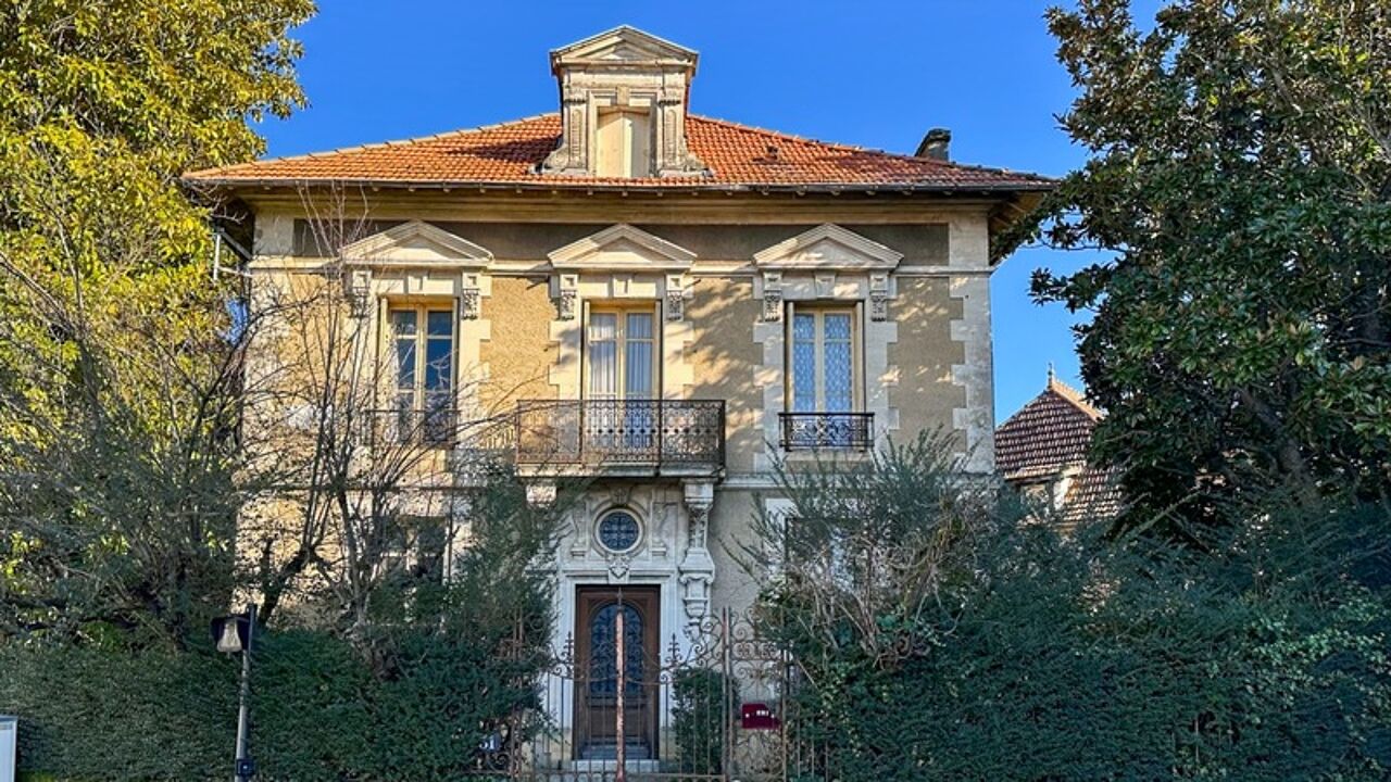 maison 8 pièces 227 m2 à vendre à Bergerac (24100)