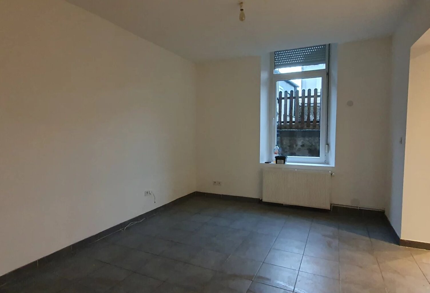 Location appartement  90 m² à Fourmies (59610) — photo 1