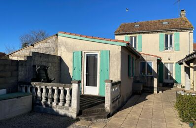 vente maison 215 000 € à proximité de Roullet-Saint-Estèphe (16440)
