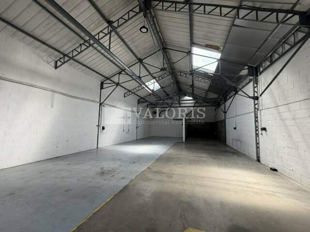 LOCAL D'ACTIVITE - ATELIER à LOUER — photo du bien