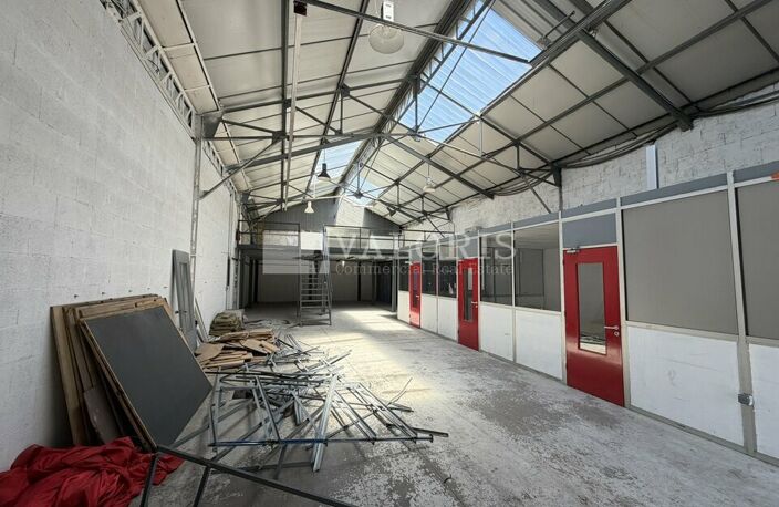LOCAL D'ACTIVITE - ATELIER à LOUER — photo 4