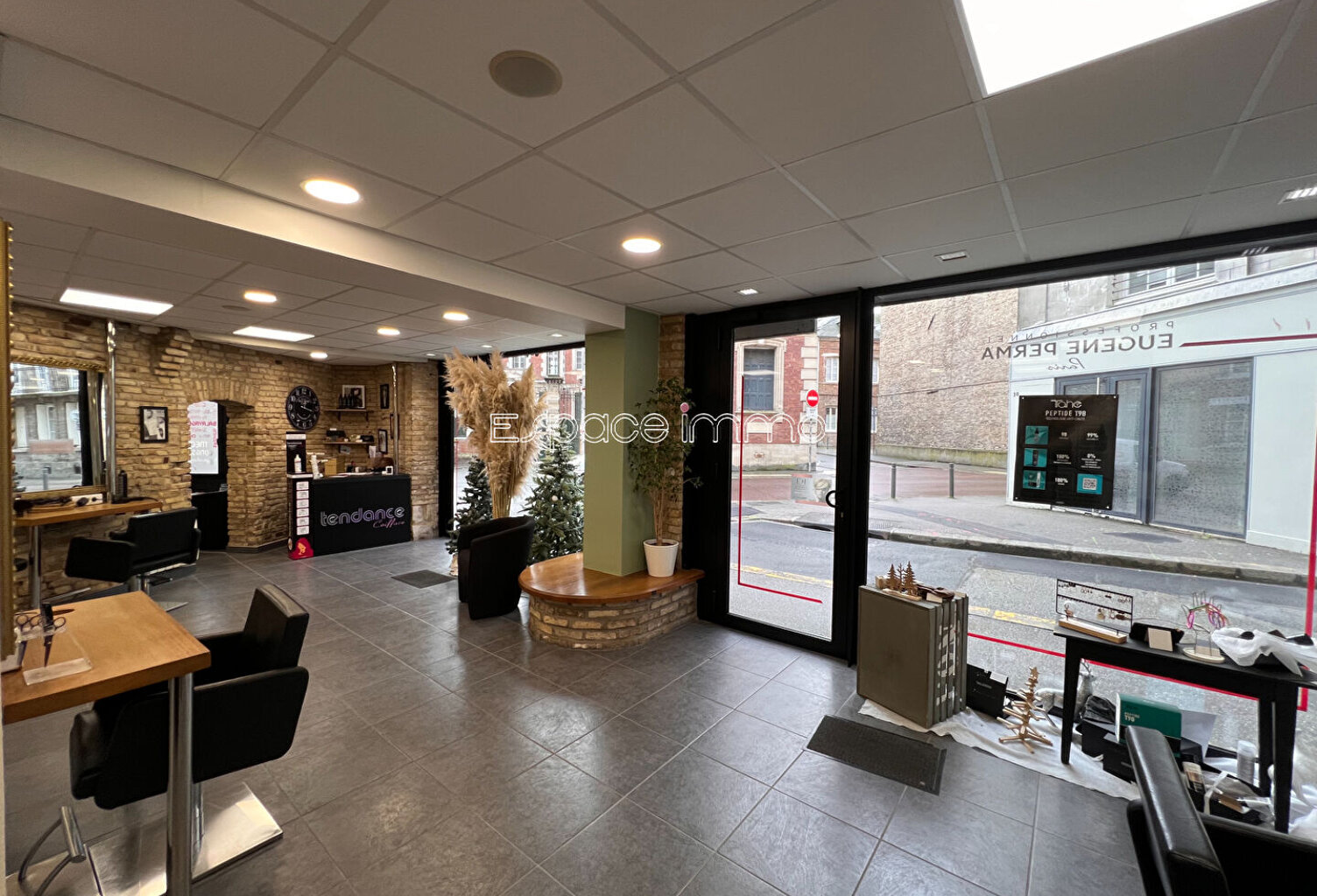 2 FONDS DE COMMERCE - SALON DE COIFFURE - DIEPPE — photo 1