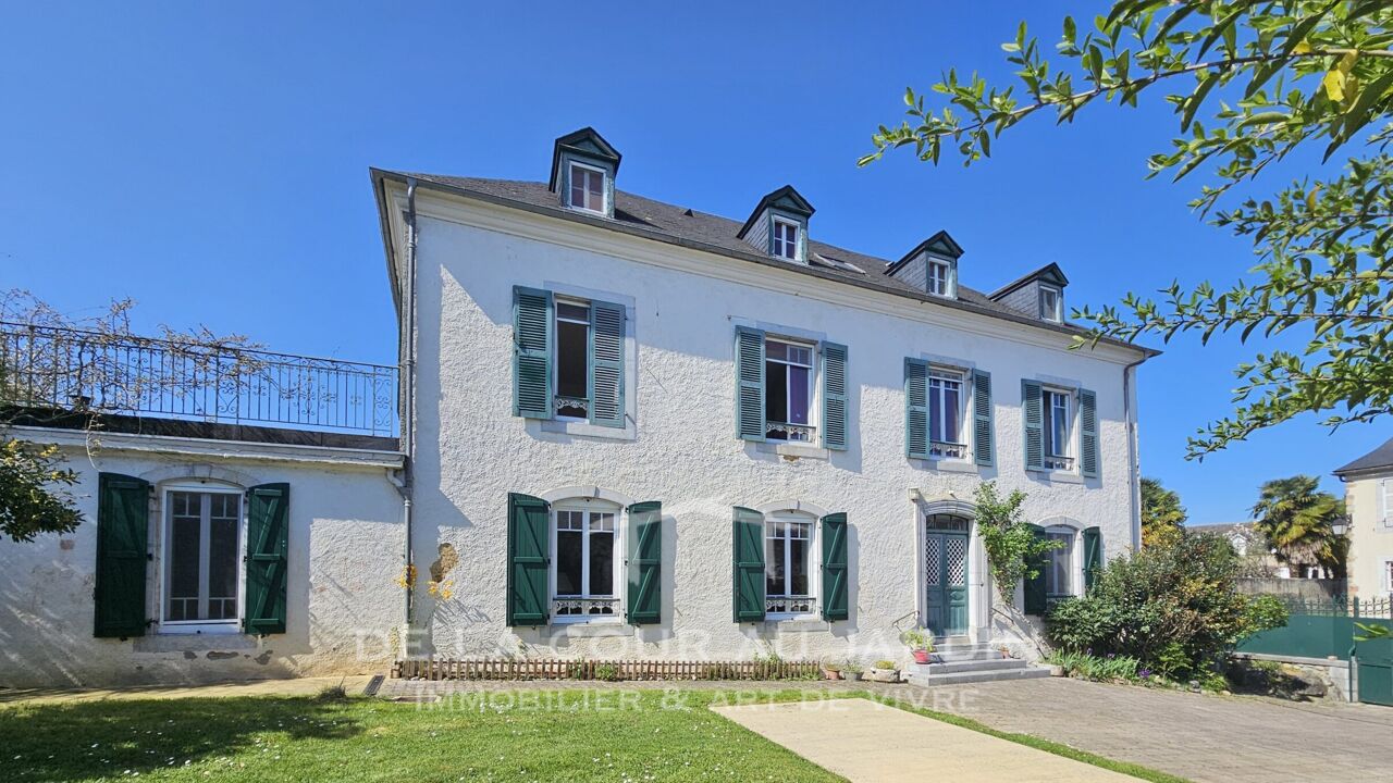 maison  pièces 230 m2 à vendre à Pontacq (64530)
