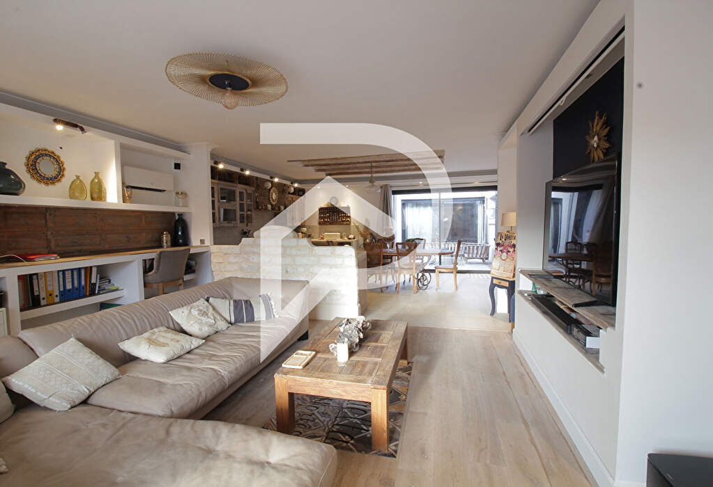 Villa / Maison  T6 à vendre Aigues-Mortes 30220