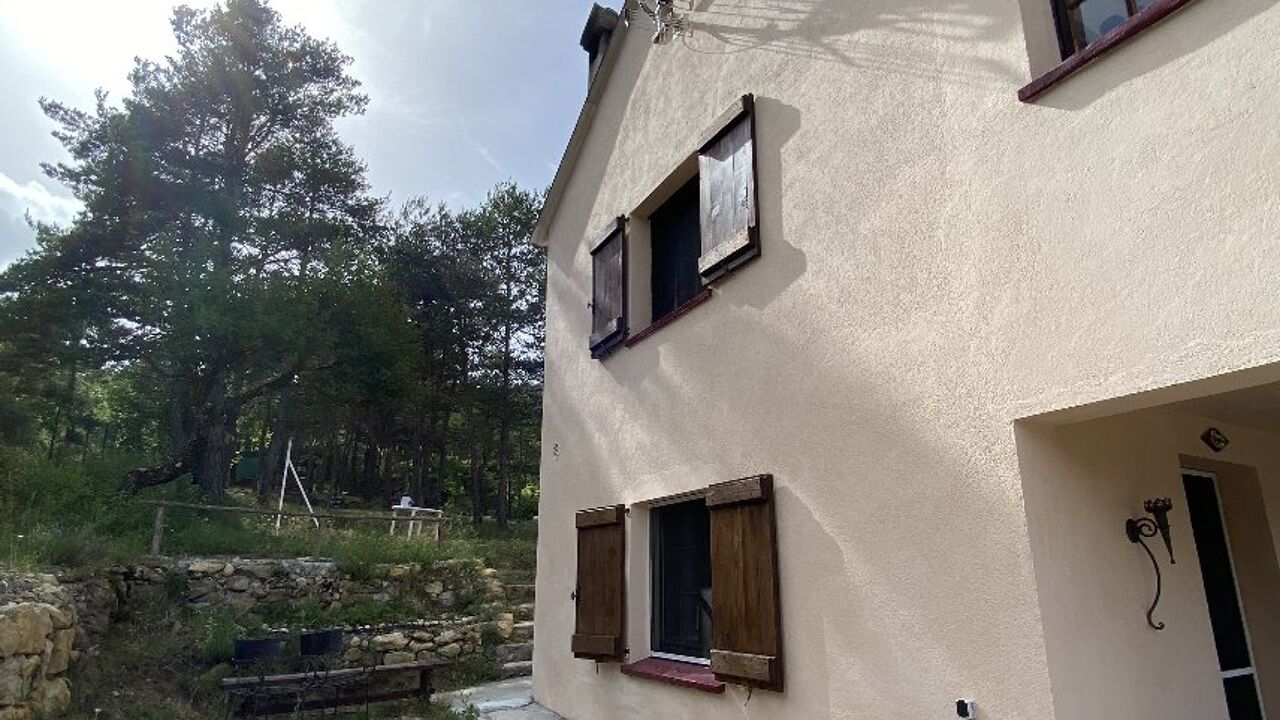 maison 4 pièces 90 m2 à vendre à Châteauvieux (83840)