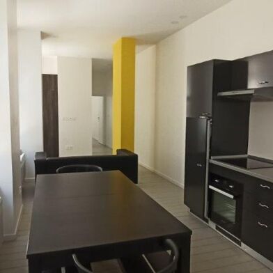 Appartement 8 pièces 232 m²