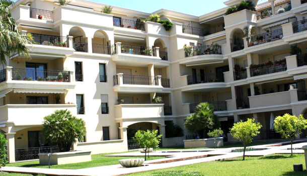 Appartement 3 pièces  à vendre Hyères 83400